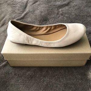 New in box Lucky nude flats size 10